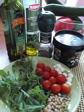 салат_с_моцареллой_и_помидорами_ингредиенты_salat_s_motsarelloy_i_pomidorami_ingredientyi